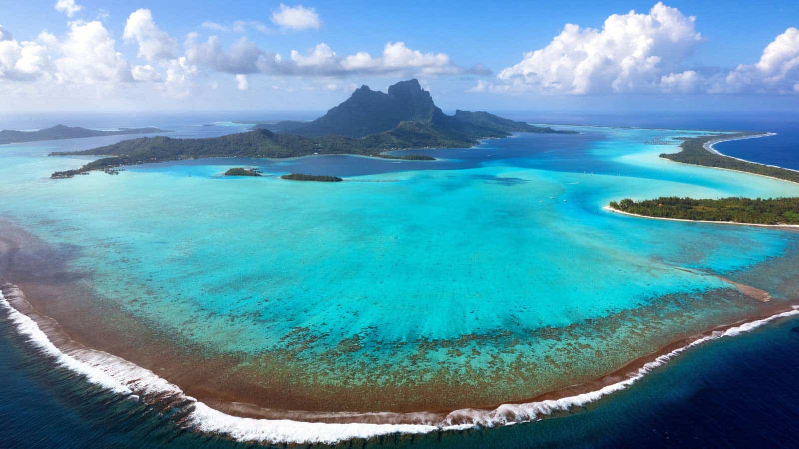 Bora Bora. Bora Bora.
