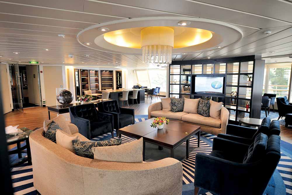 Star Breeze, Windstar Cruises. Star Breeze, Windstar Cruises.