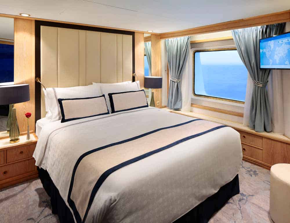 Star Breeze, Windstar Cruises. Star Breeze, Windstar Cruises.