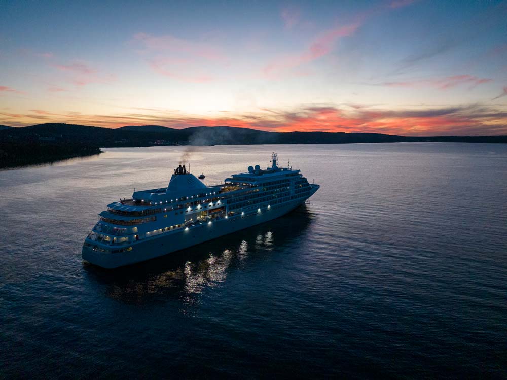 Silver Whisper