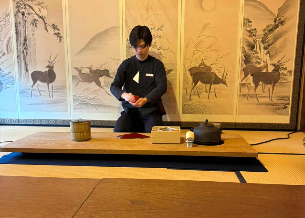 Andrew på studiereise til Japan.